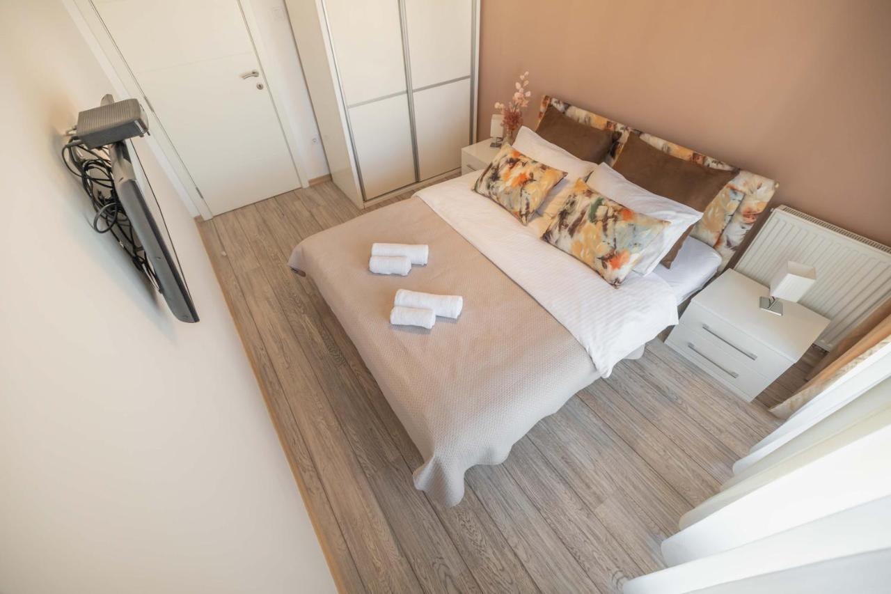 נובי סאד Bella Apartment מראה חיצוני תמונה
